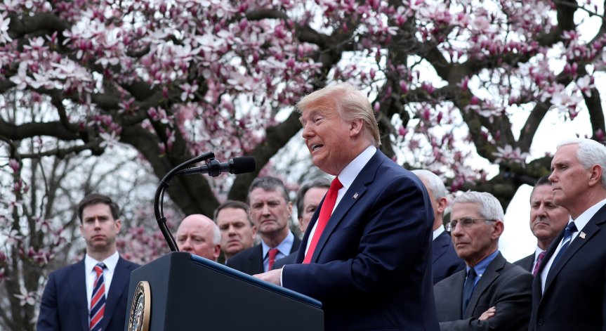 Тръмп помилва 100 души в последния си ден като президент