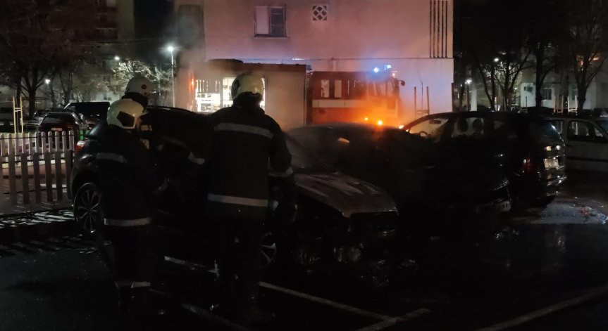 Три коли на един собственик изгоряха при палеж в Казанлък