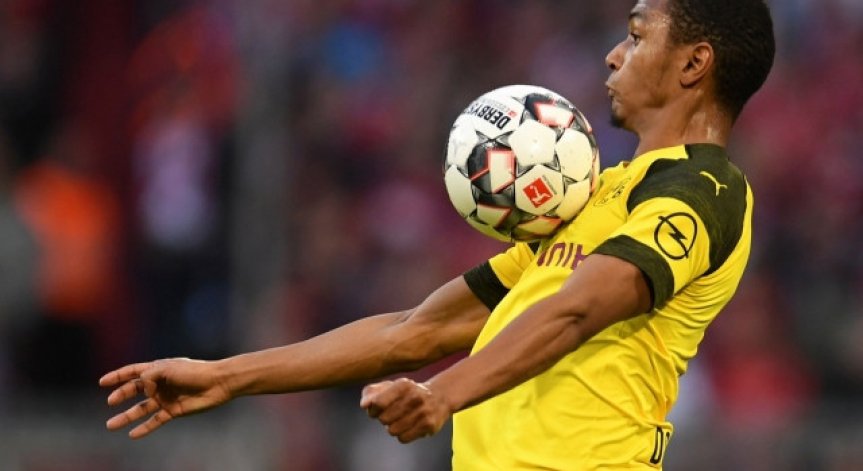 Защитник бяга от Дортмунд, страх го е от Хумелс