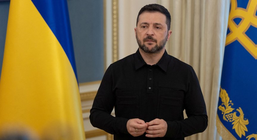 Зеленски поиска 50% от оръжията на фронта да бъдат украински