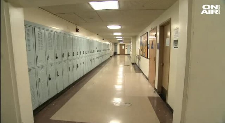 Да даряваш кръв и да продаваш дрехите си... Или как учители оцеляват в САЩ