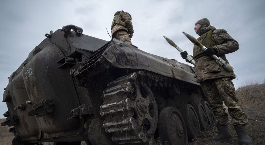 Киев: Атакувахме руската военновъздушна база в Морозовски район