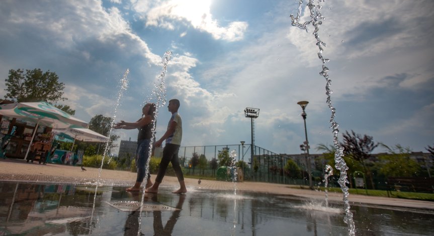 Температури до 30°: Събота и неделя ще бъдат слънчеви и топли