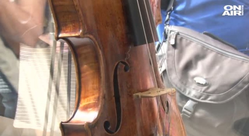 300-годишна цигулка пристигна у нас за международен конкурс