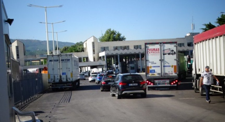 Промениха часовия период за влизане в Гърция