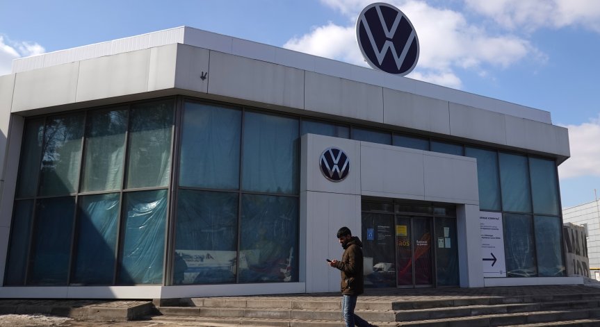 Не се интересуват от загубите: Световни гиганти продават активите си в Русия