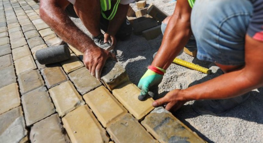 След 3 дни проверки издириха бащата на детето, редило павета в София