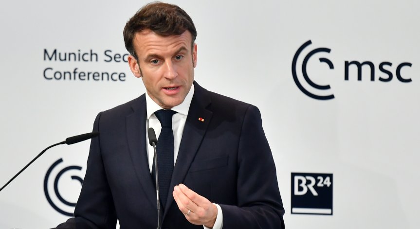 Макрон: Русия да загуби войната в Украйна, но да не бъде смачкана
