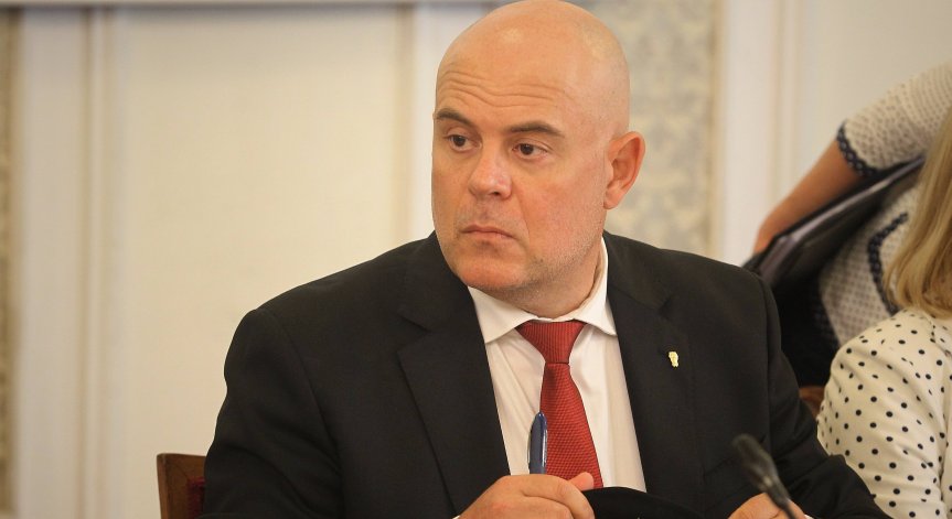Гешев: Няма ли правна реформа, ще продължаваме да говорим за домашно насилие
