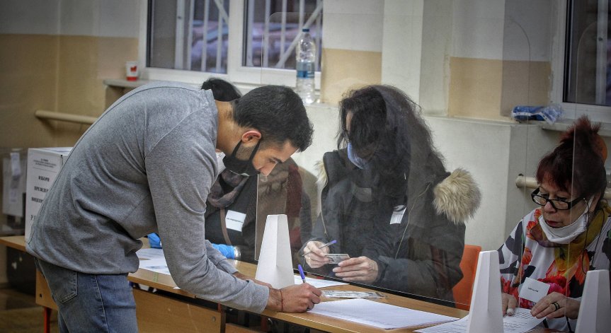 ЦИК: Избирателната активност към 16:00 ч. е 24,12%