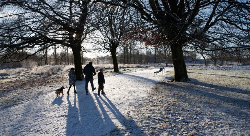Сняг през юни в Шотландия, арктически вятър връхлетя страната 