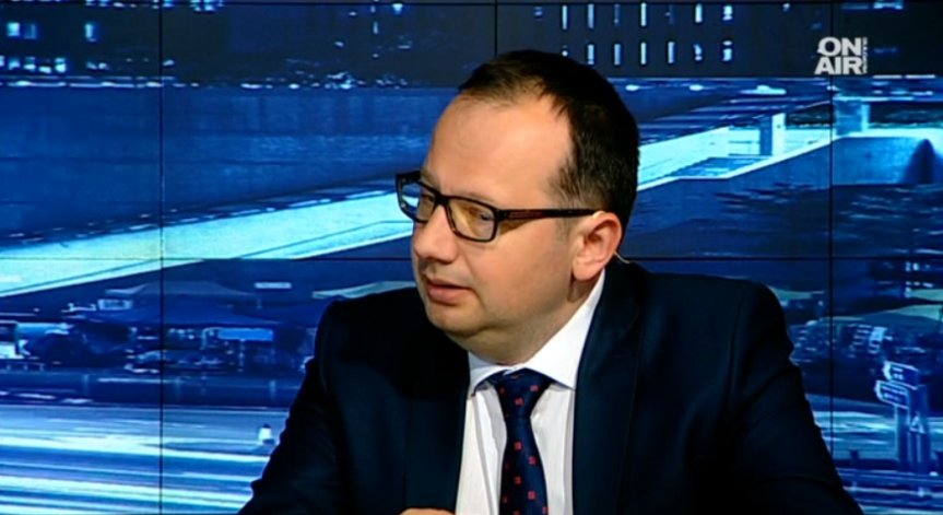 България изпусна шанса си със Северна Македония, смята журналист