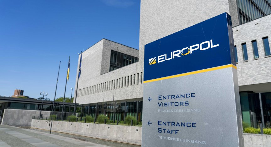 Удар по тъмната мрежа! Европол арестува 288 заподозрени и възстанови над €50 млн. 