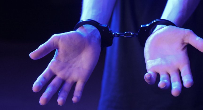 Арестуваха 15 души заради схема с фиктивни бракове в Кипър