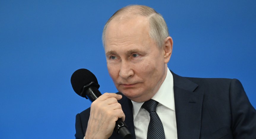 Владимир Путин цели да поеме контрола над 