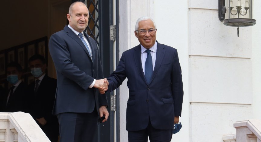 Радев: Изключително важно е България да се придържа към своята външна политика за РСМ