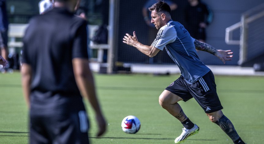 Агуеро: Питам Меси къде отива, а той ми казва: 