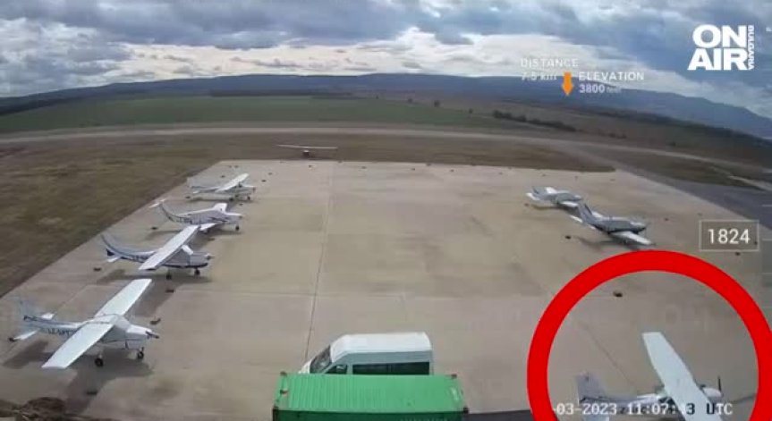 Извършват повторен оглед на мястото на катастрофиралия самолет край Лесново