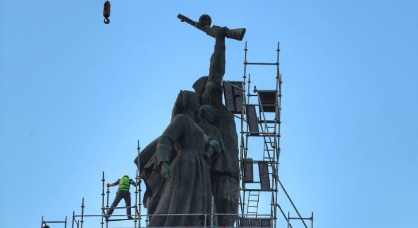 Разполагането на Паметника на Съветската армия в музей не е съгласувано с Министерството на културата