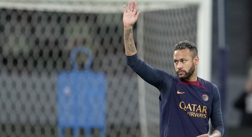 Неймар е заявил, че напуска ПСЖ? Баща му разкри истината