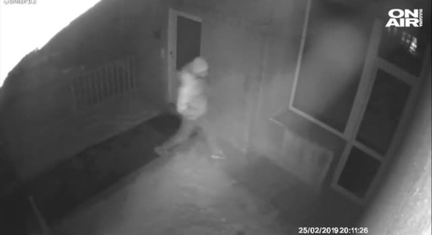 Пореден обир с взлом: Крадец отмъкна лаптоп, колело и колекционерски бутилки вино