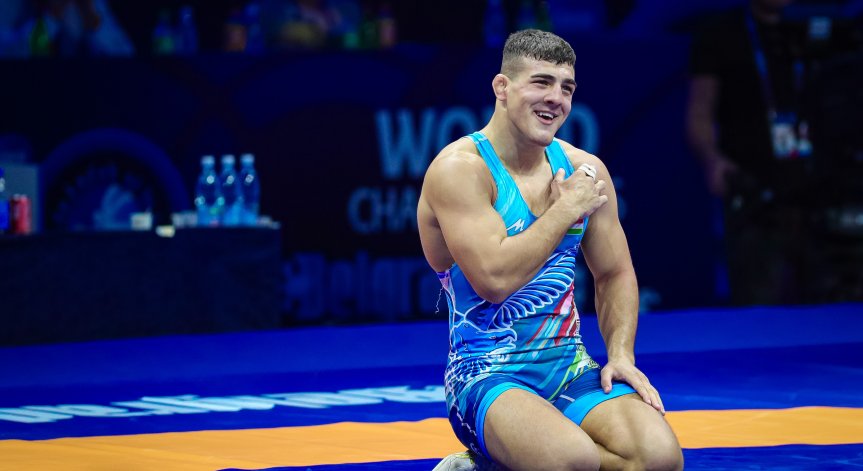 Семьон Новиков спечели олимпийска квота и бронз на Световното по борба