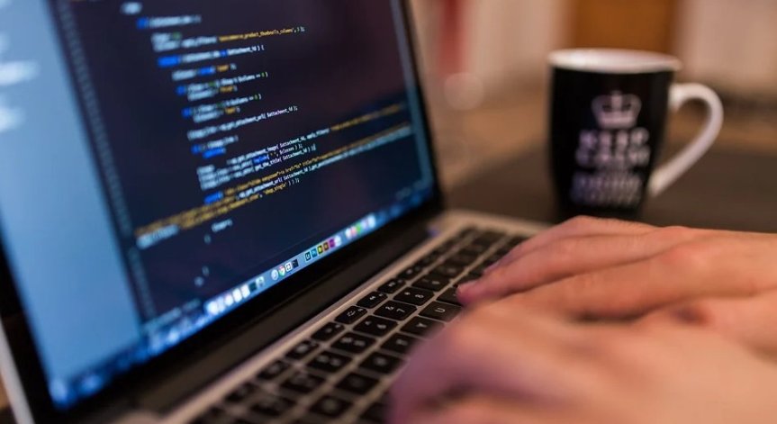 Измамни схеми за бързо ваксиниране плъзнаха в интернет