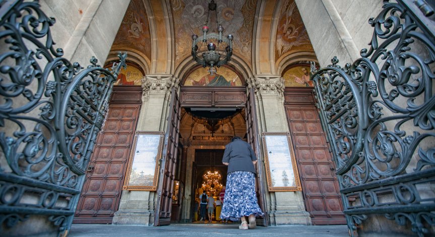 Игнажден е! Важно е кой пръв ще влезе в къщата ви
