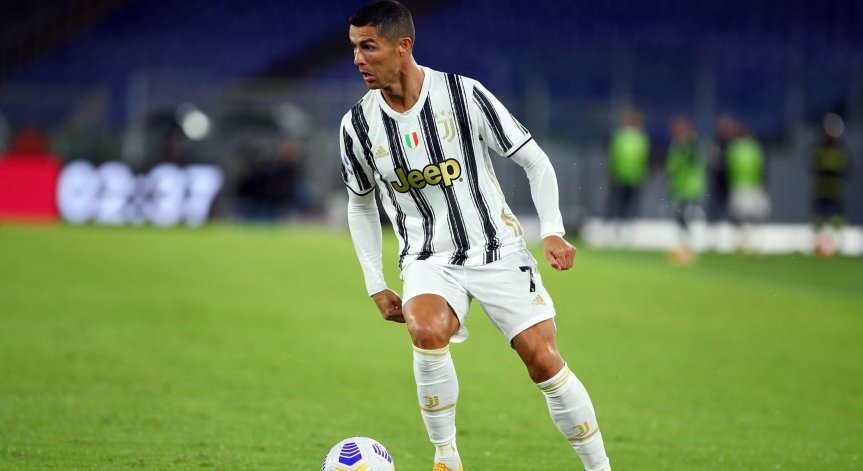 Наказания грозят Роналдо и Дибала заради нарушаване на мерките