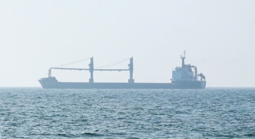 В Украйна задържаха кораб и капитана му за незаконен износ на зърно