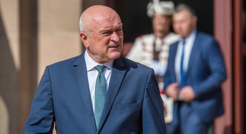 Димитър Главчев препоръча свикване на заседание на Висшия консултативен съвет по водите.