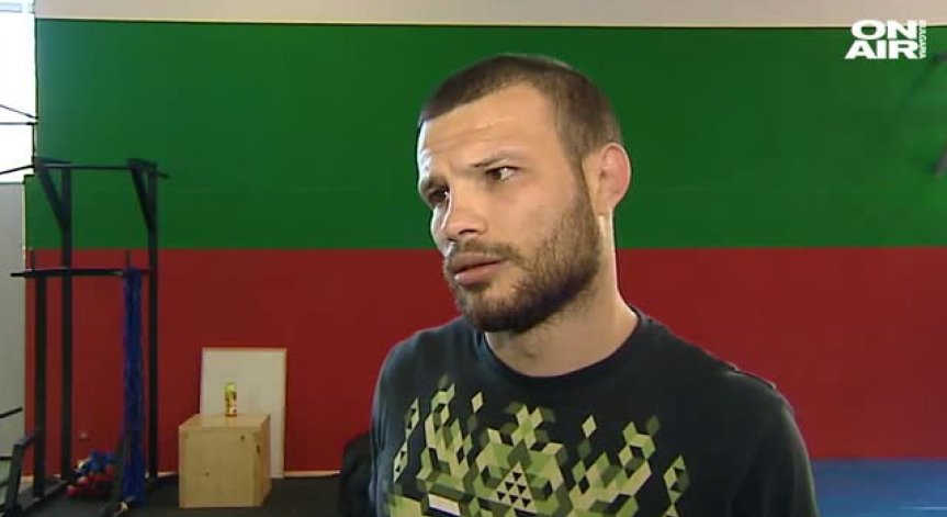 Как ММА бойци се подготвят за битка