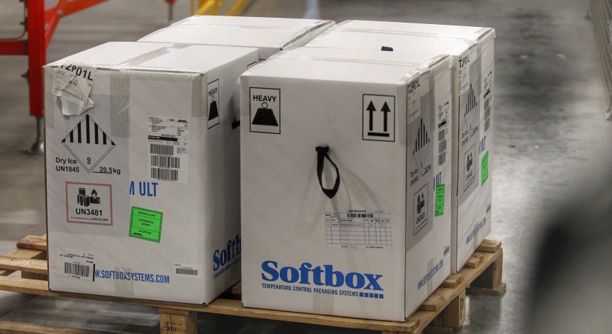 Пристигнаха над 50 хил. дози от ваксините на Moderna и AstraZeneca