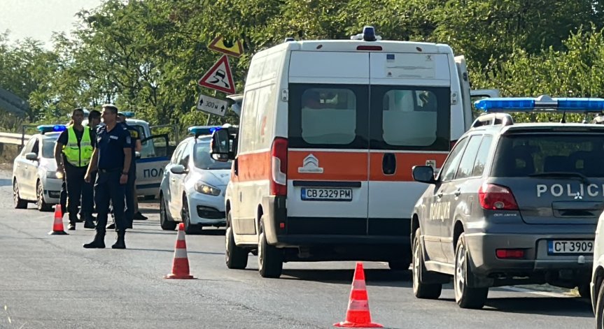 Хванаха нелегални мигранти край Казанлък, наложи се лекарска намеса