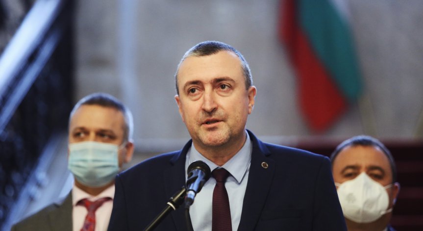 Освободиха зам.-министъра на земеделието Атанас Добрев