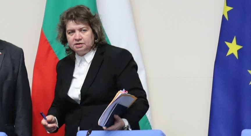 Киселова уточни, че е част от фенклуб на ЦСКА в НС.