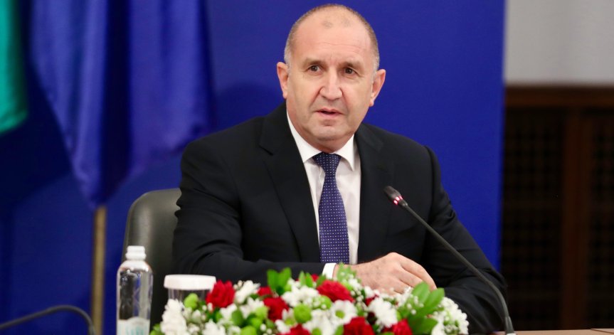 Радев: Независимостта е за достойните и изисква отговорност и ежедневни дела