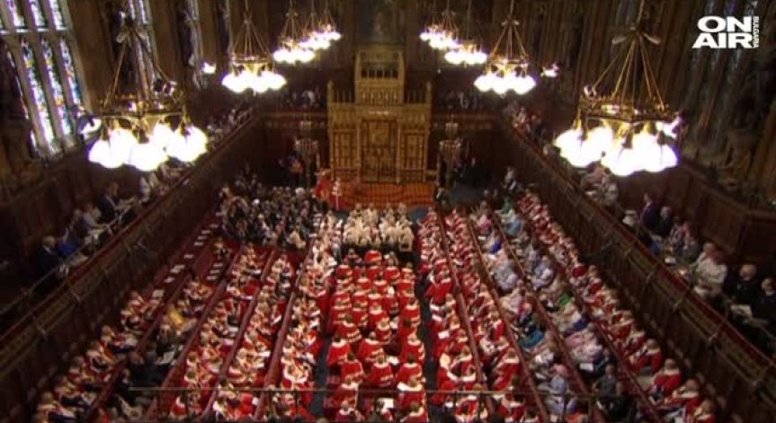 Brexit, имиграцията и борбата с тероризма - доминиращи теми в тронното слово на Елизабет Втора