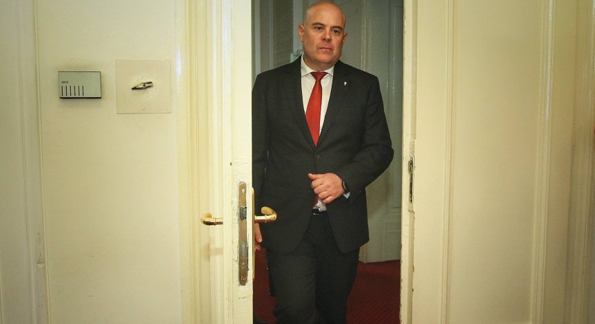 Гешев алармира за проблеми със СРС след закриване на спецправосъдието