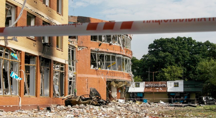 Украйна атакува Крим с дронове, целта е главната база на Черноморския флот