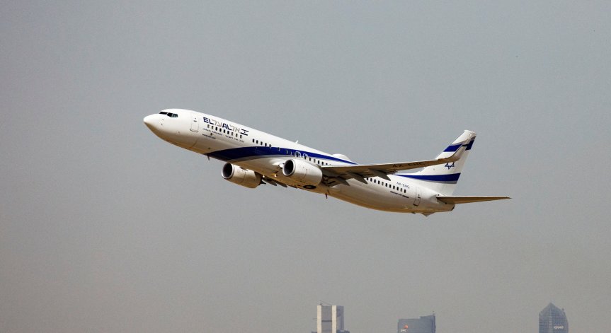 Решението идва след кратко облекчаване на ограниченията.