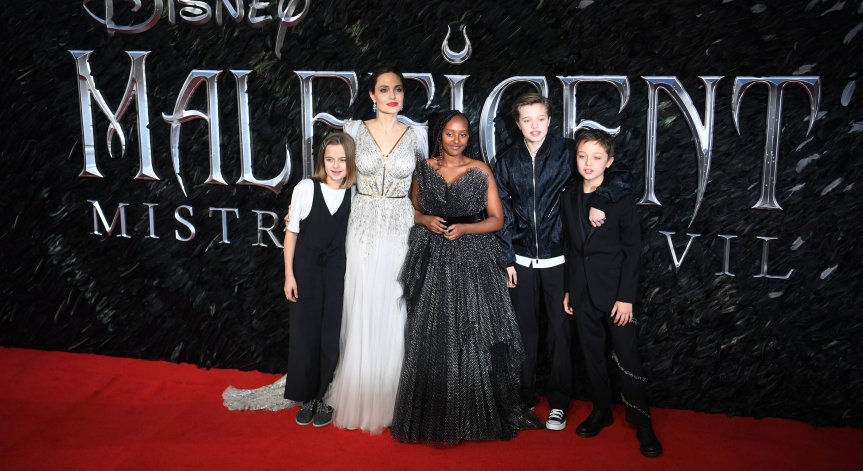 Братът на Анджелина Джоли: Грижех се за децата по време на раздялата ѝ с Брад Пит