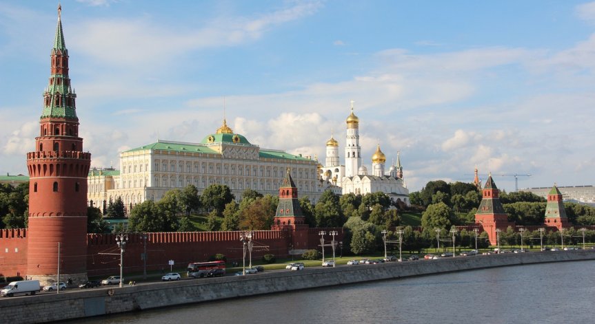 Русия свали дрон, атакуващ Москва, полетите на основни летище бяха преустановени