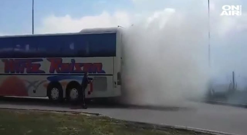 Техническа неизправност довела до горящия автобус на 