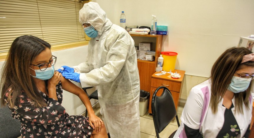 Изнесени пунктове за ваксинация през почивните дни