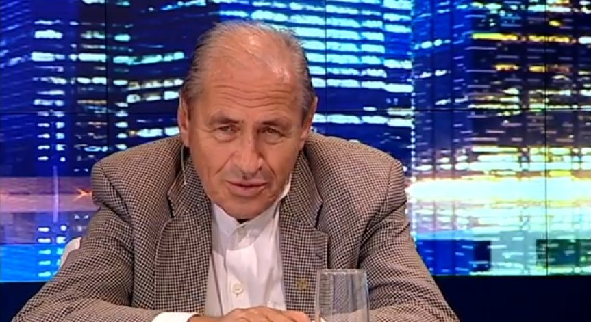 Защо обществото реагира бурно на конституционното решение Пеевски да остане в НС?