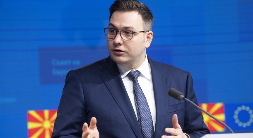 ЕС ще обсъди идеята за забрана за издаване на визи на руснаци