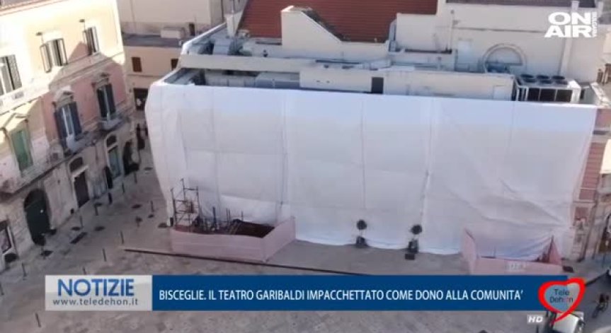 Опаковаха театър в Италия в памет на Кристо