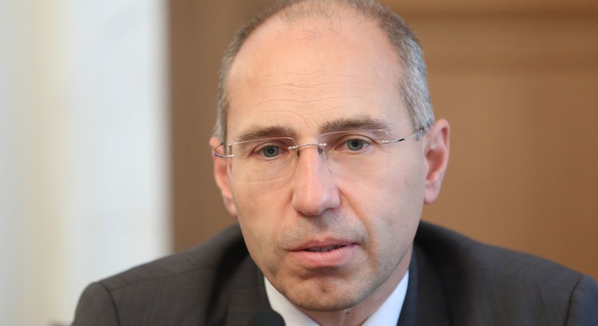 Прокуратурата разпита управителя на 