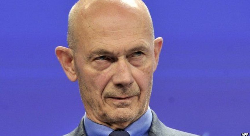 Паскал Лами: Камерън трябва да промени тона си